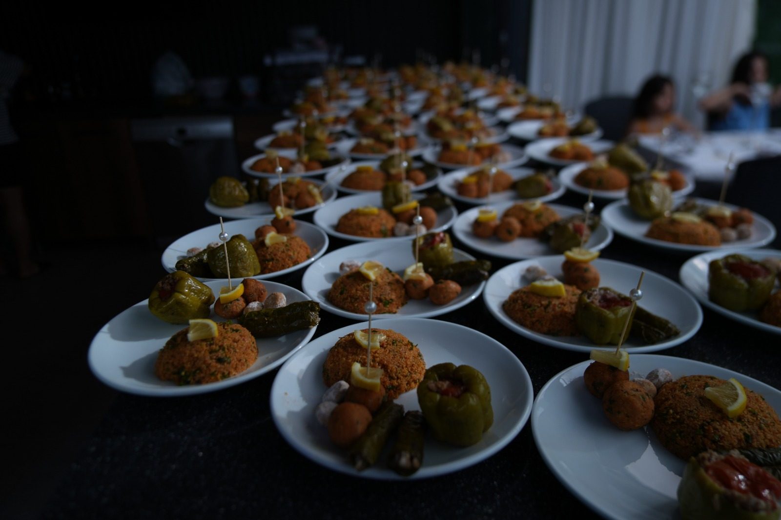 Dolma ve pilav servisi